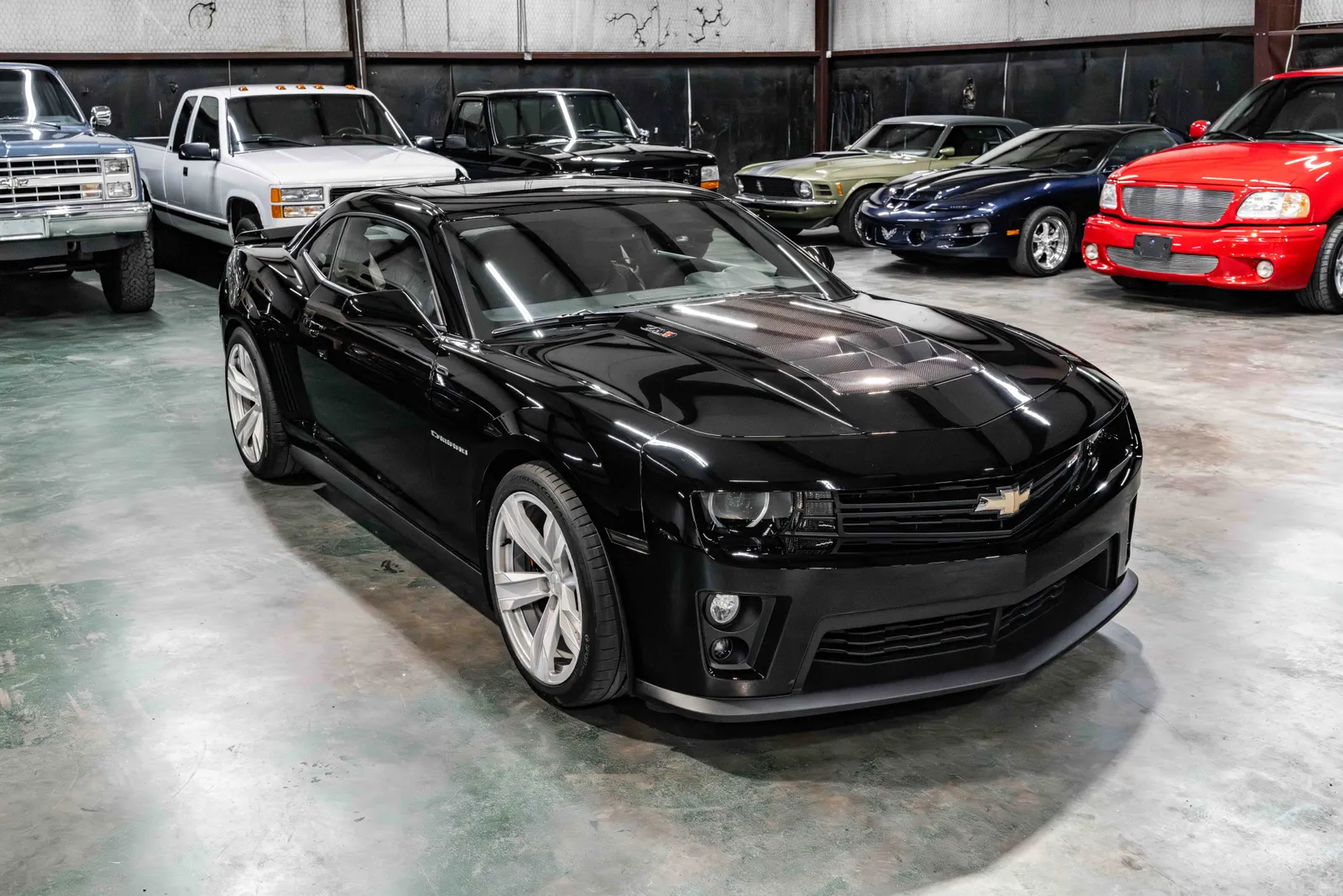 11_2012-Chevrolet-Camaro ZL1-Black-80024219.jpg